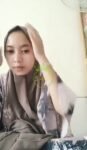 Intan Putri Gadis Jilbab Cantik Pamer Meki Merekah